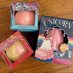 Girls Bath Bundle NIB